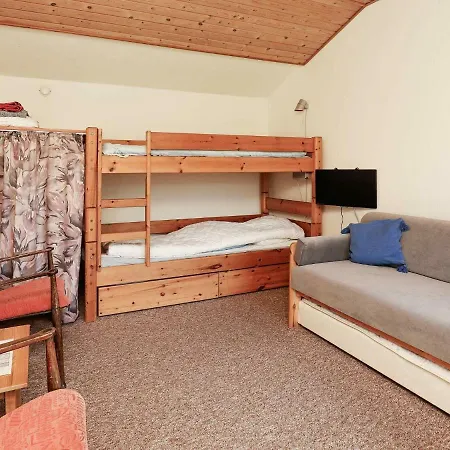 Hébergement de vacances Two-bedroom Holiday In 1