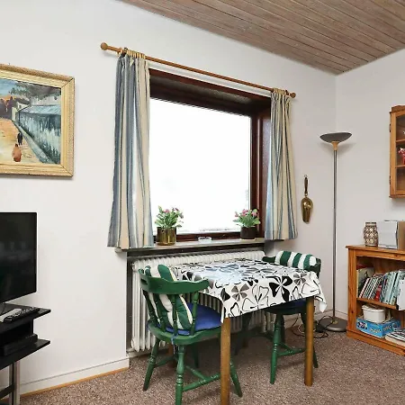 Hébergement de vacances Two-bedroom Holiday In 1 *